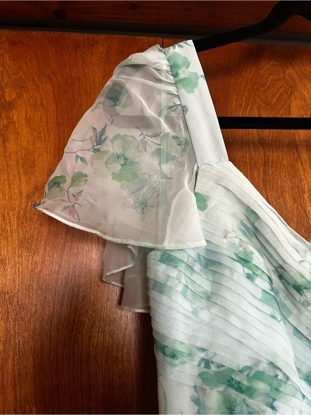 Theia Mint Green Floral Pleated Maxi Dress - Picture 5 of 13